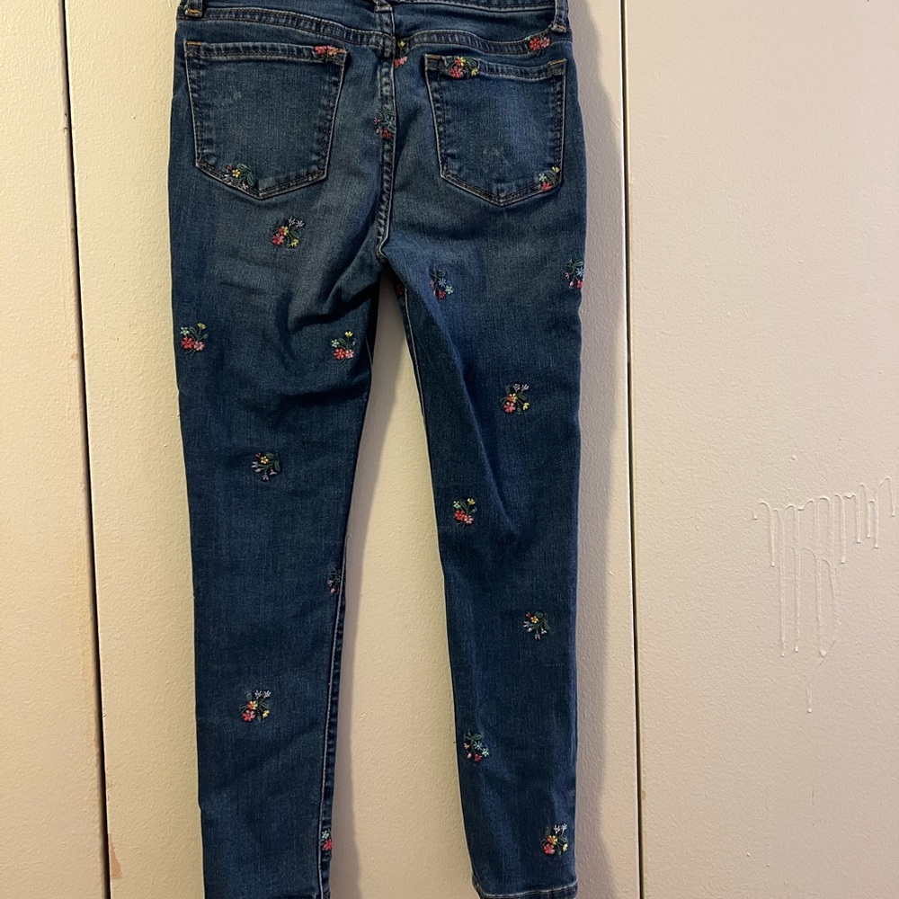 GAP GIRLS FLOWER JEANS DESIGN (8) - Picture 2 of 4